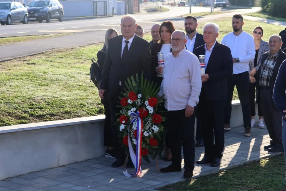 OBILJEŽAVANJE DANA OPĆINE BRESTOVAC: Odana počast poginulim hrvatskim braniteljima s tog područja
