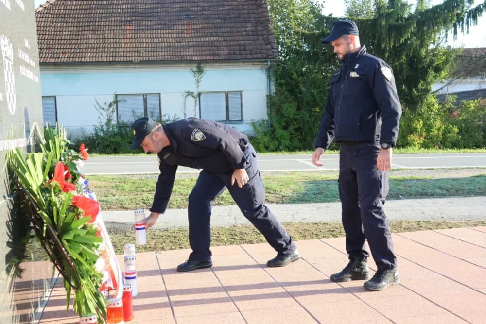 OBILJEŽAVANJE DANA OPĆINE BRESTOVAC: Odana počast poginulim hrvatskim braniteljima s tog područja