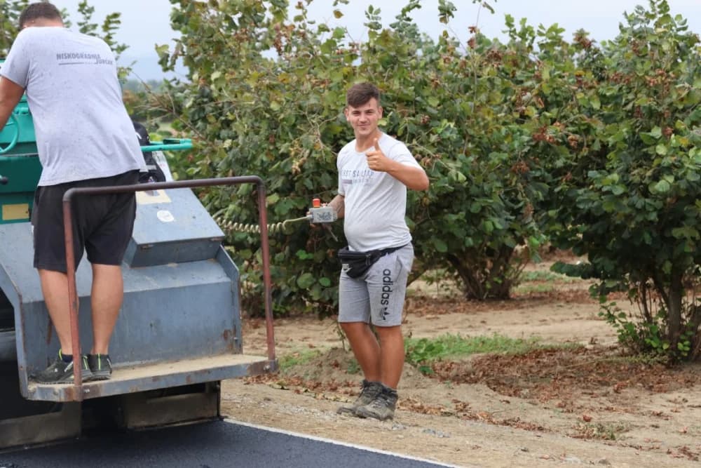 Dovršena je izgradnje biciklističke staze od Jakšića prema Ovčarama
