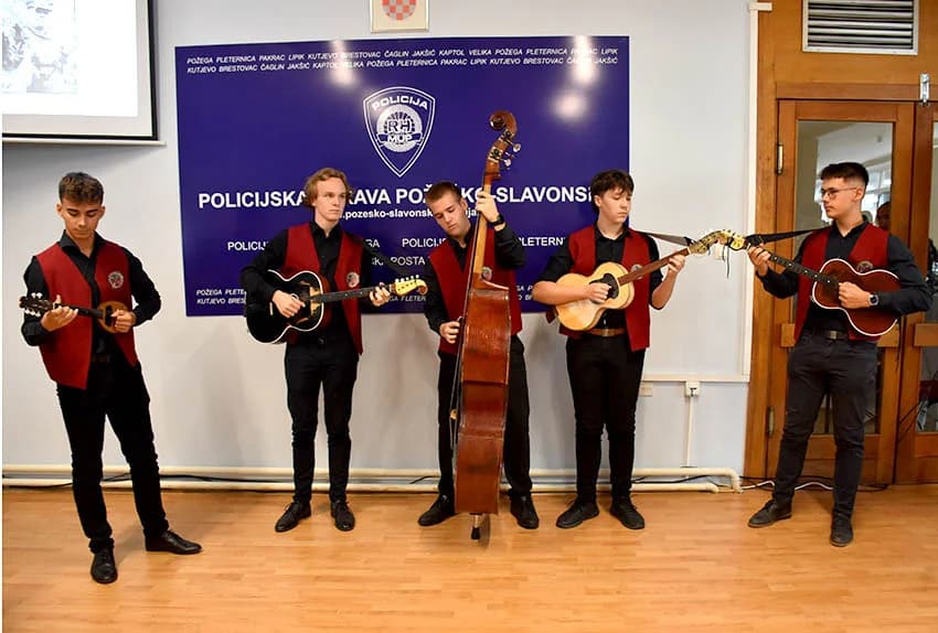 DAN POLICIJE: Odlikovanje predsjednika RH prima četvero djelatnika požeške Policijske uprave, a pohvaljeno ih je 14