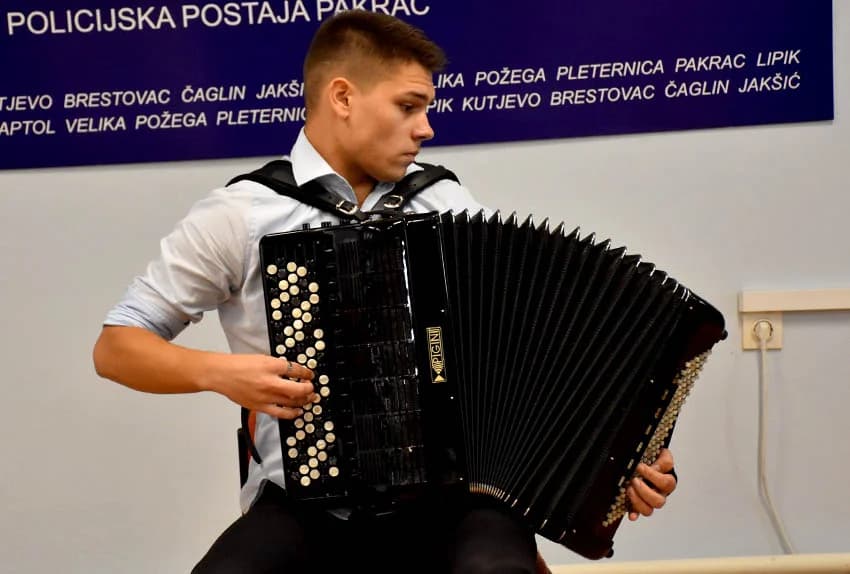 DAN POLICIJE: Odlikovanje predsjednika RH prima četvero djelatnika požeške Policijske uprave, a pohvaljeno ih je 14