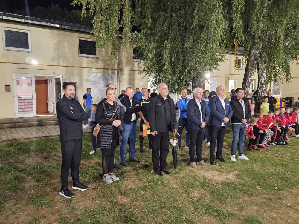 Novi reflektori na stadionu NK Požege koji će krasiti grad u večernjim satima