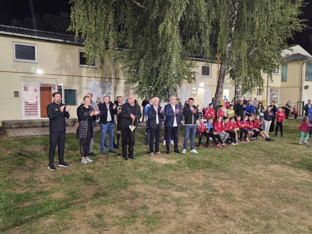 Novi reflektori na stadionu NK Požege koji će krasiti grad u večernjim satima