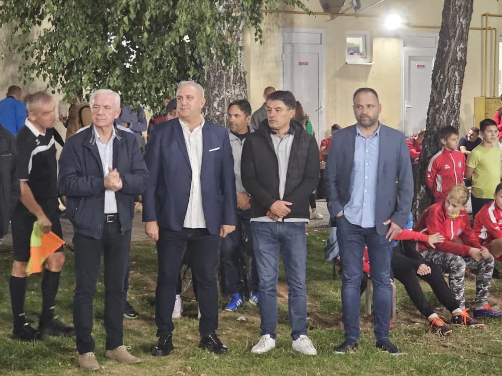 Novi reflektori na stadionu NK Požege koji će krasiti grad u večernjim satima