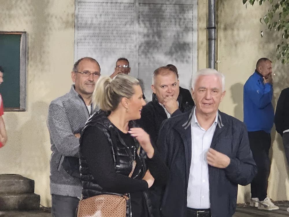 Novi reflektori na stadionu NK Požege koji će krasiti grad u večernjim satima