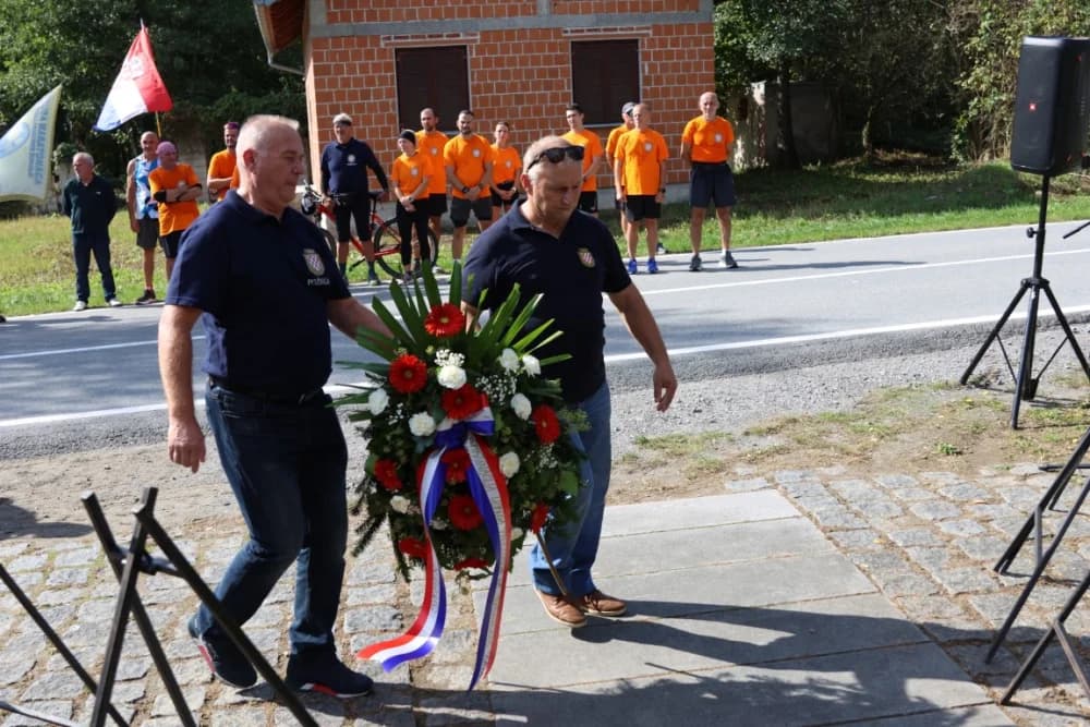 TUŽNA OBLJETNICA U KAMENSKOJ: Sjećanje na hrvatske branitelje - prve žrtve Požeštine