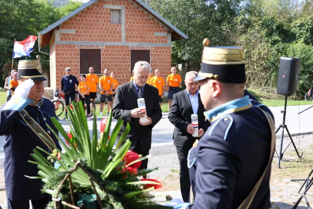 TUŽNA OBLJETNICA U KAMENSKOJ: Sjećanje na hrvatske branitelje - prve žrtve Požeštine