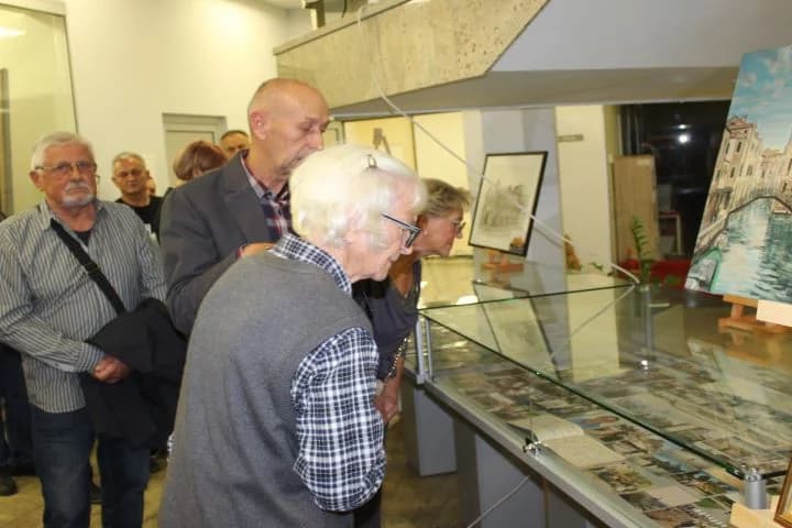 Otvorena izložba u Knjižnici Pleternica ʼIz zbirke Milana Bajta (1957.-2023.)ʼ