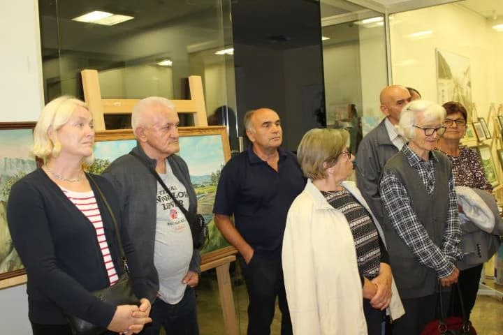 Otvorena izložba u Knjižnici Pleternica ʼIz zbirke Milana Bajta (1957.-2023.)ʼ