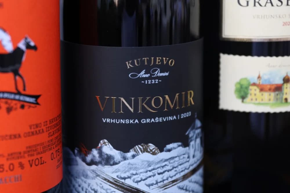 ZAVRŠETAK BERBE: Dosadašnji  vincilir Zoran Svitok na oproštaj doveo tamburaše, a za novog vincilira izabran Viktor Tepeš