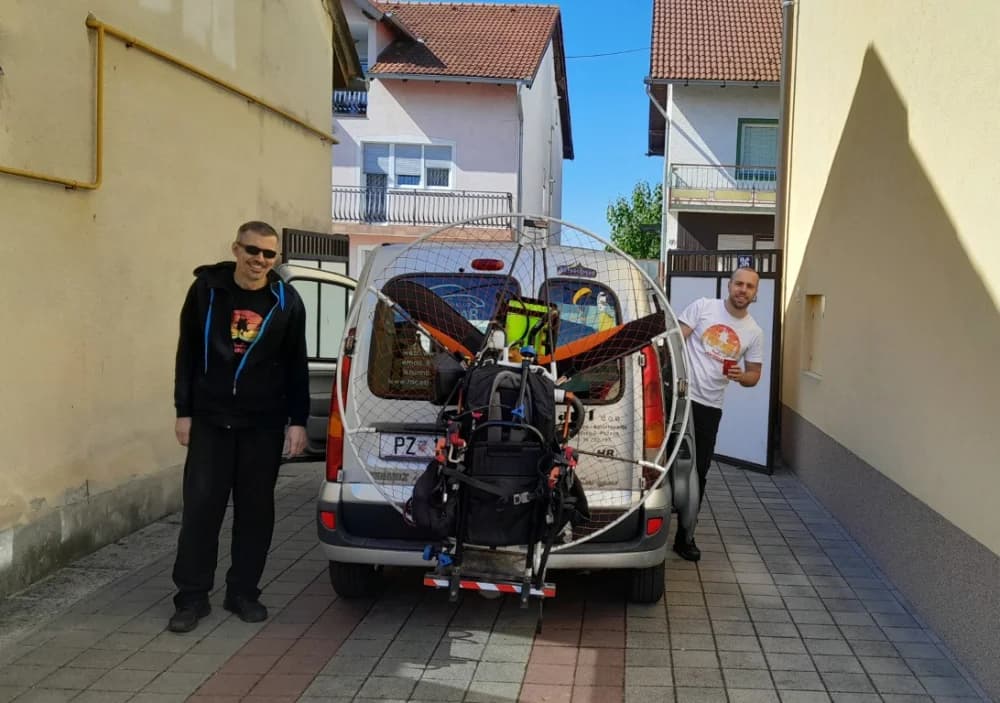 LET IZNAD RAVNICE: Letači požeškog Bumbara Zoltan Bartaky i Robert Antunović letjeli od Iloka do Požege!