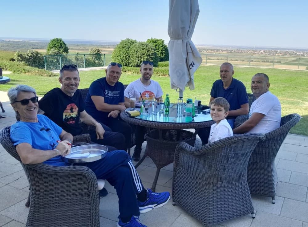 LET IZNAD RAVNICE: Letači požeškog Bumbara Zoltan Bartaky i Robert Antunović letjeli od Iloka do Požege!