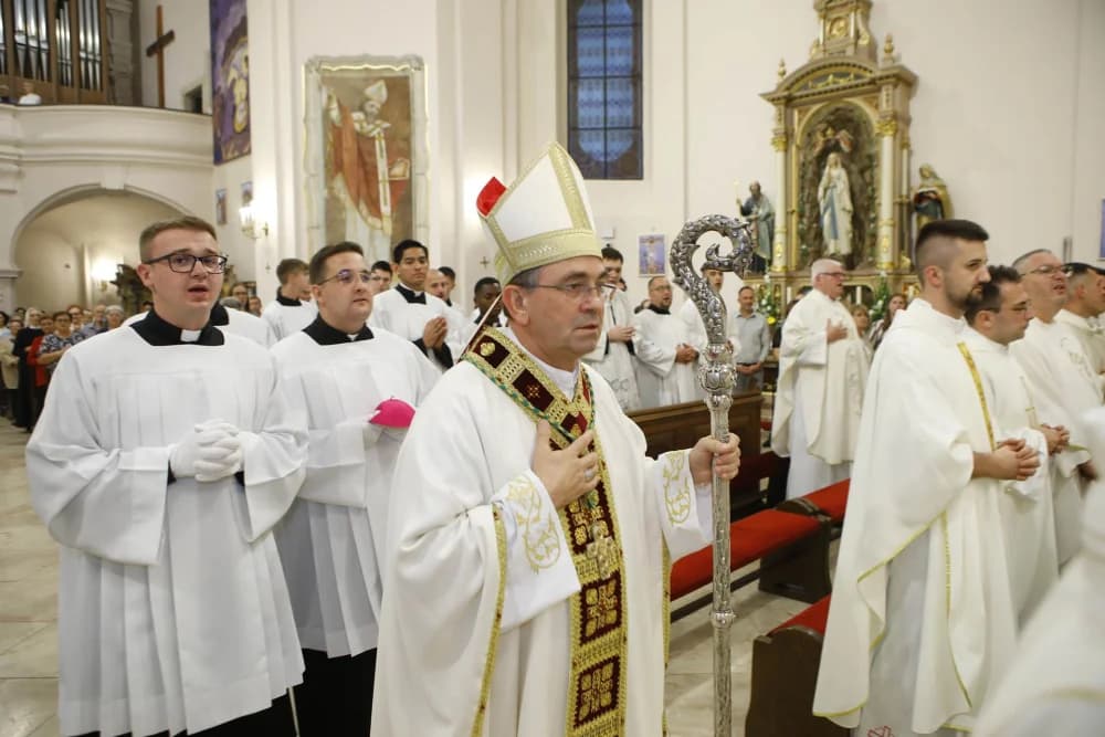 Đakonsko ređenje u požeškoj Katedrali