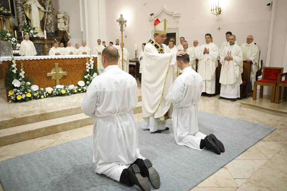 Đakonsko ređenje u požeškoj Katedrali