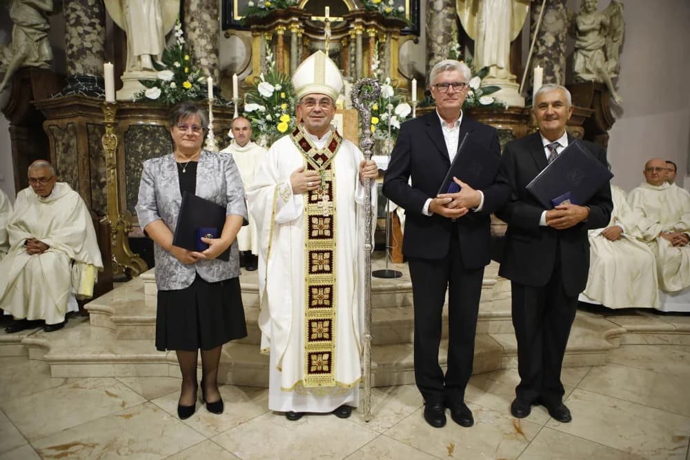Đakonsko ređenje u požeškoj Katedrali