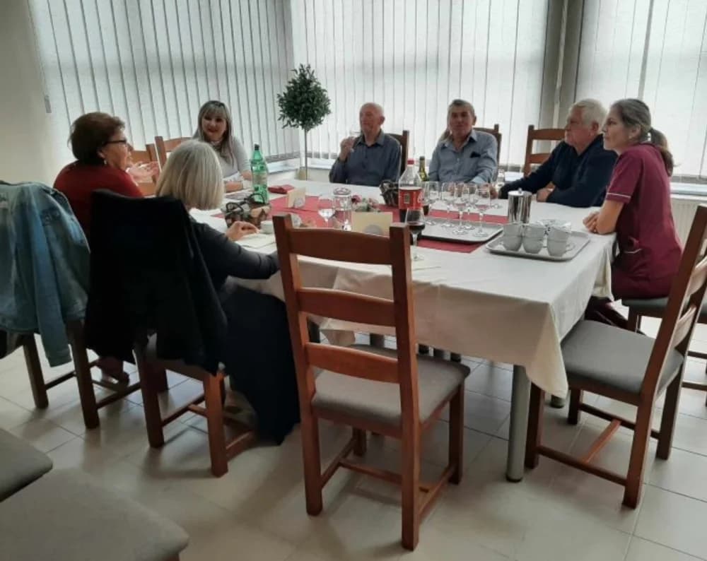 Peićevci posjetili Dom za starije i nemoćne osobe u Velikoj