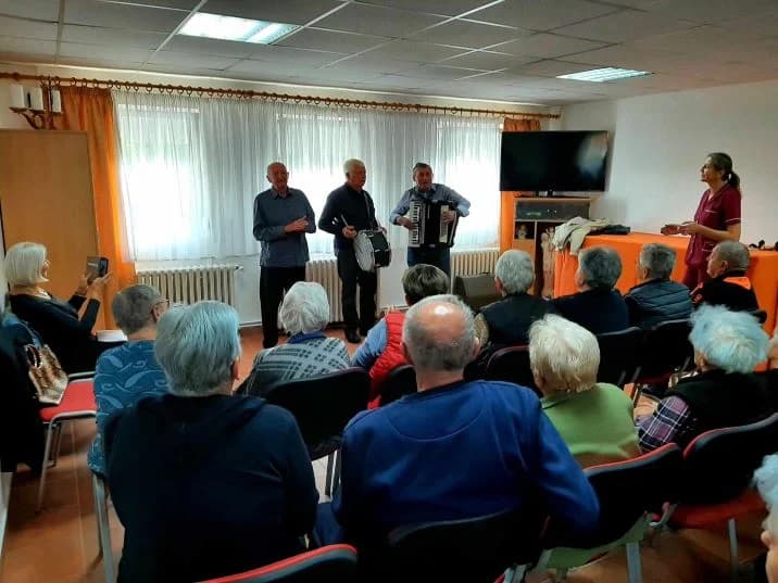 Peićevci posjetili Dom za starije i nemoćne osobe u Velikoj