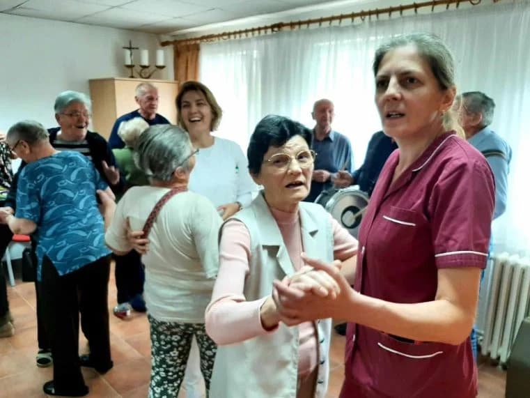 Peićevci posjetili Dom za starije i nemoćne osobe u Velikoj