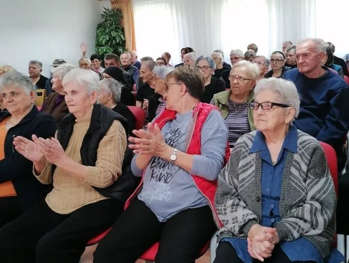 Peićevci posjetili Dom za starije i nemoćne osobe u Velikoj