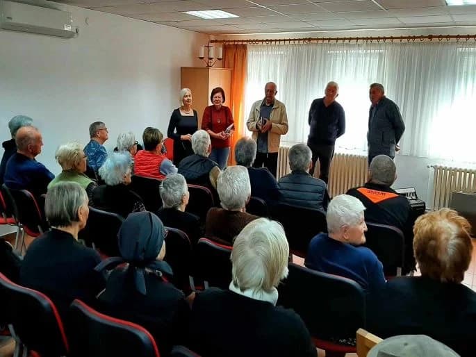 Peićevci posjetili Dom za starije i nemoćne osobe u Velikoj