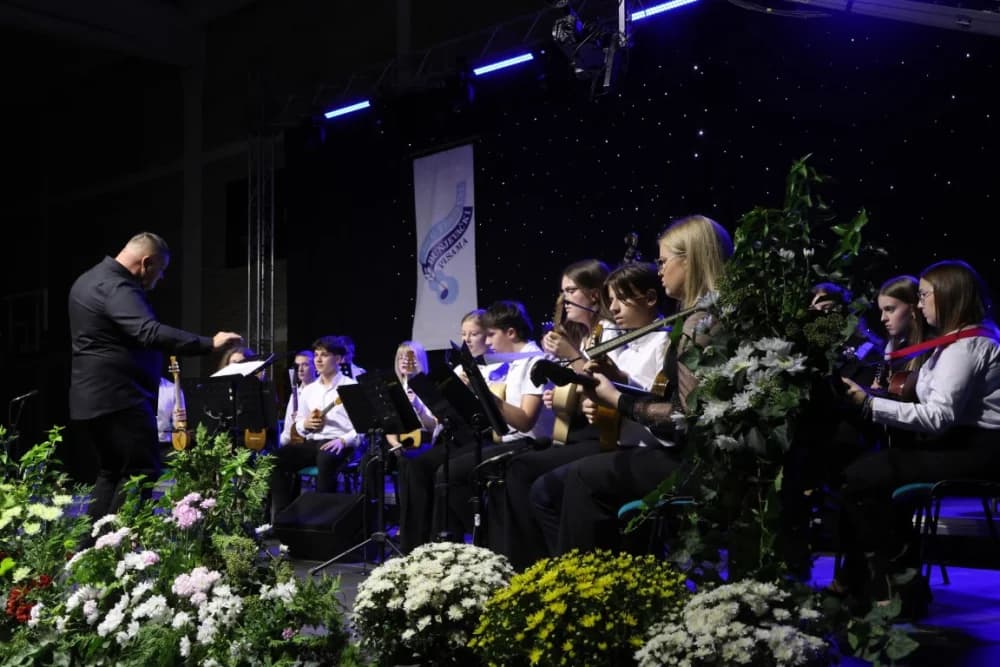SUBOTIČKI FESTIVAL: Požežanin Luka Samardžić osvojio treće mjesto vlastitom pjesmom, a gosti festivala čelnici Kaptola i Pleternice
