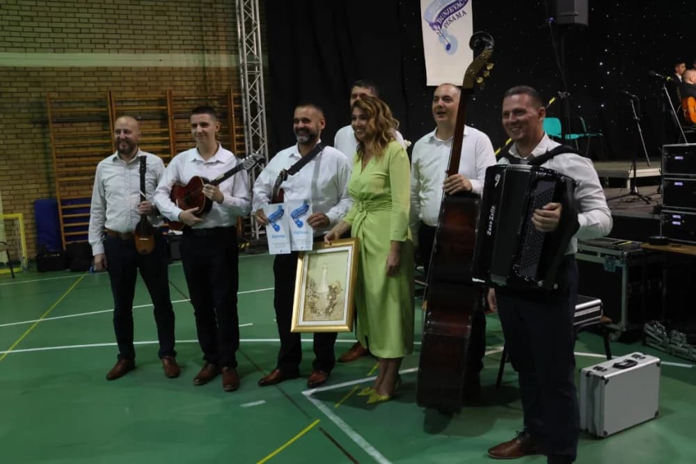 SUBOTIČKI FESTIVAL: Požežanin Luka Samardžić osvojio treće mjesto vlastitom pjesmom, a gosti festivala čelnici Kaptola i Pleternice