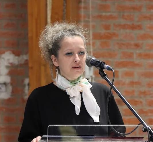 Požeška pjesnikinja Kata Tutić recitirala svoju pjesmu „Rasuta duša“ u Rešetarima