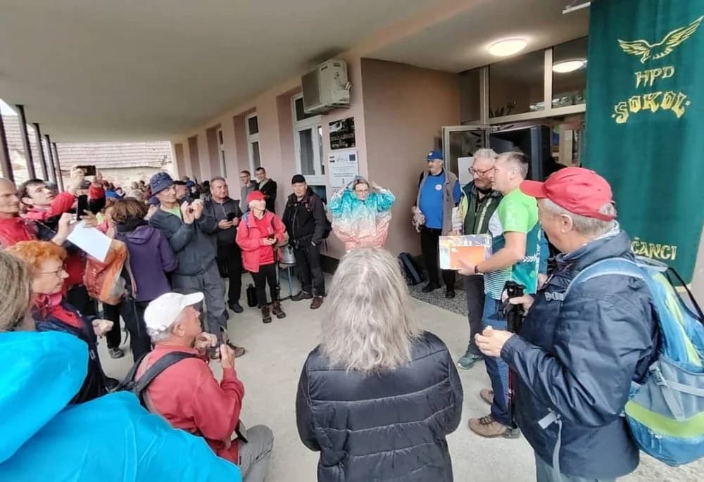 IZLET U SUSJEDNU ŽUPANIJU: Planinari Sokolovca Kroz vinograde i šume Krndije kod Feričanaca