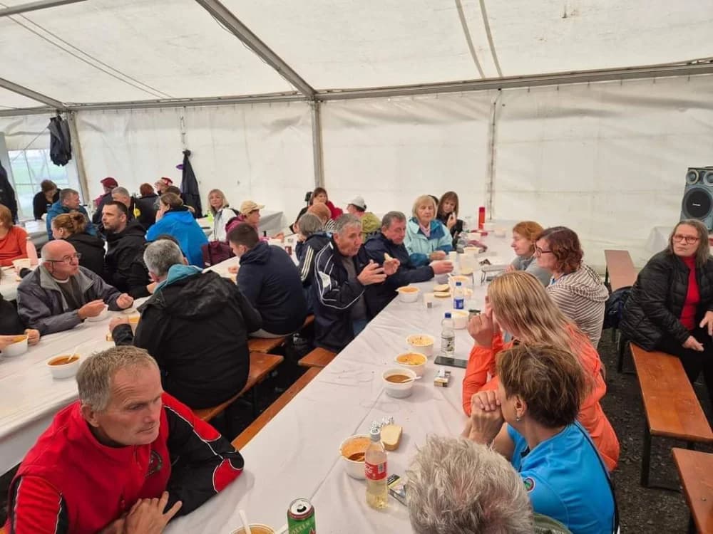 IZLET U SUSJEDNU ŽUPANIJU: Planinari Sokolovca Kroz vinograde i šume Krndije kod Feričanaca
