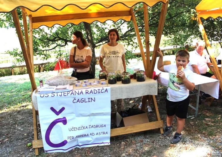 Poznati po izradi ukrasnih i uporabnih predmeta i izvan Općine Čaglin