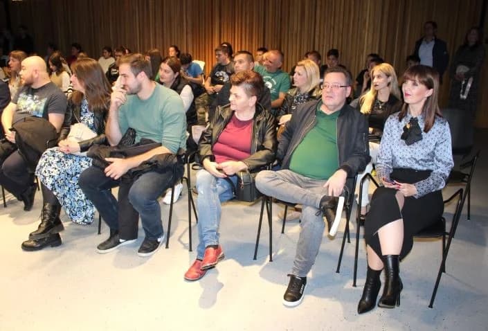 CVJETIĆI GLAZBE PLETERNICA: Predstavljen spot pobjedničke pjesme „Ljutko“ Filipa Kresovljaka