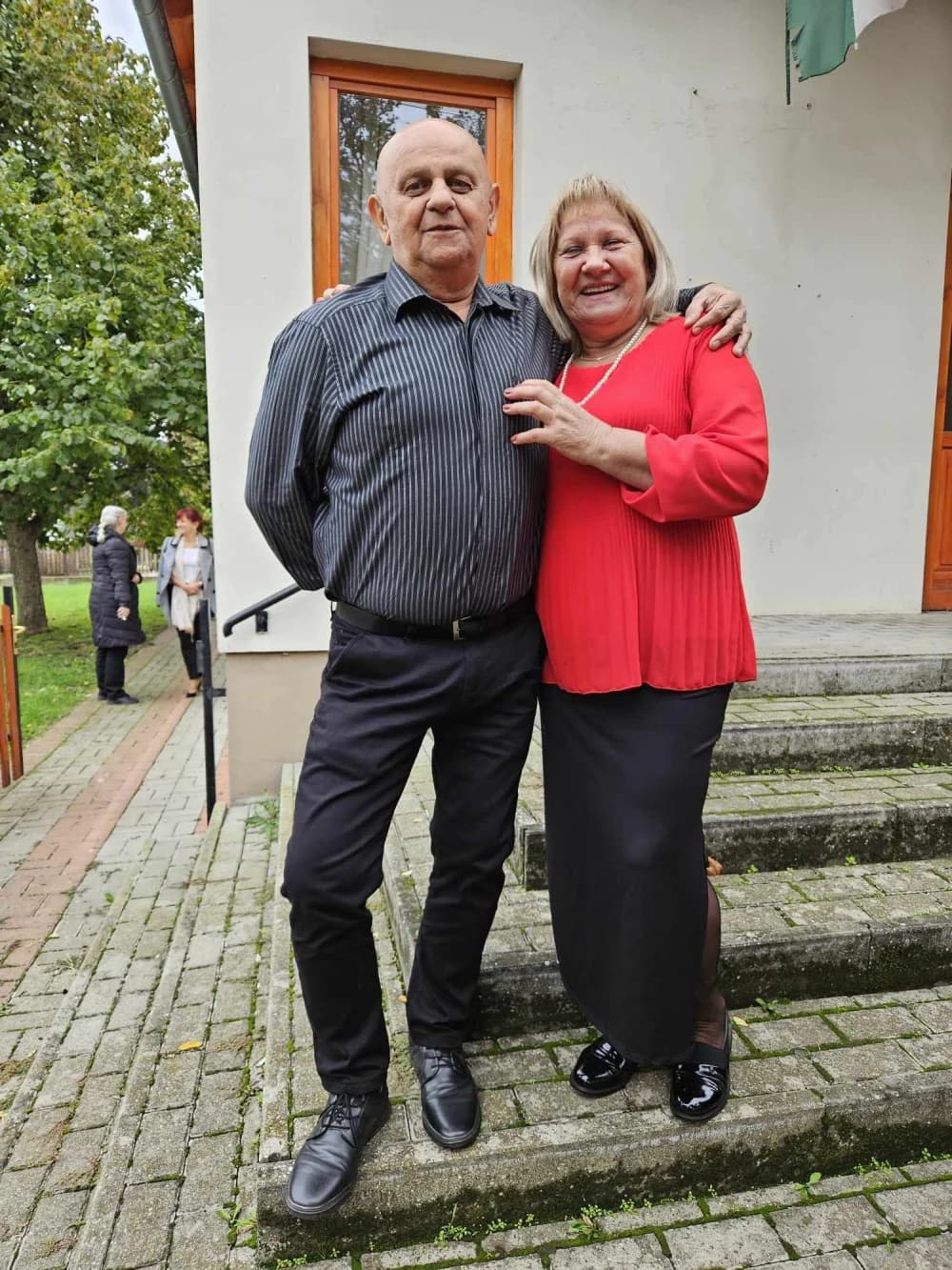 Pjevači i svirači umirovljeničke skupine Ledena berba iz velike nastupili u Mađarskoj