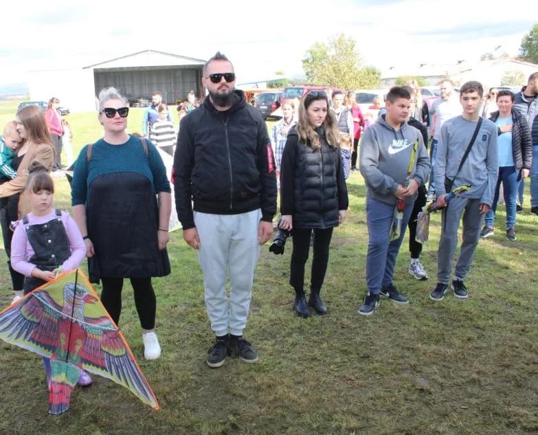 Na poljoprivednom aerodromu Ivanindvor u Pleternici održana sedma „Zmajada“