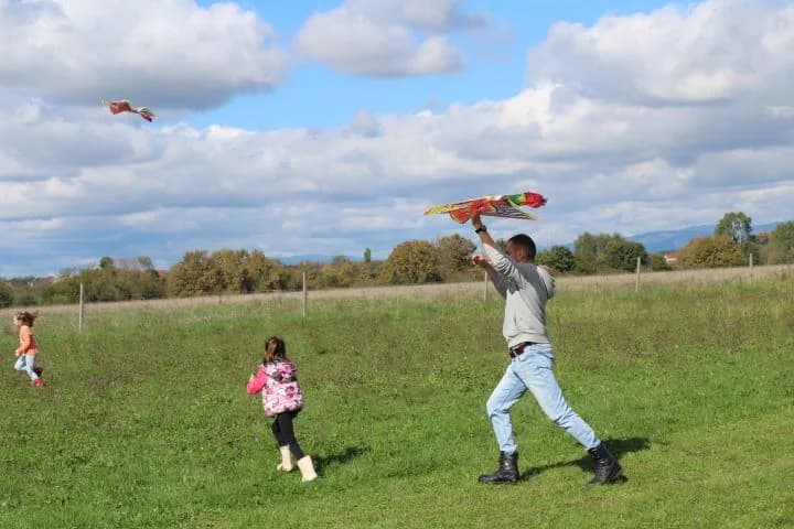 Na poljoprivednom aerodromu Ivanindvor u Pleternici održana sedma „Zmajada“