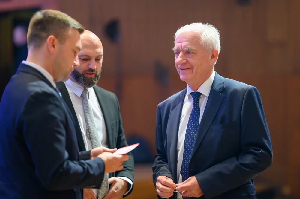 55 godina festivala Zlatne žice Slavonije u zagrebačkoj Koncertnoj dvorani ʼVatroslav Lisinskiʼ: Večer koja je bila ispunjena emocijama, uspomenama i radošću