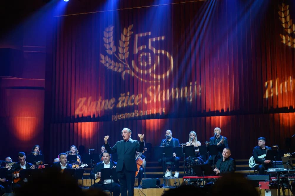 55 godina festivala Zlatne žice Slavonije u zagrebačkoj Koncertnoj dvorani ʼVatroslav Lisinskiʼ: Večer koja je bila ispunjena emocijama, uspomenama i radošću