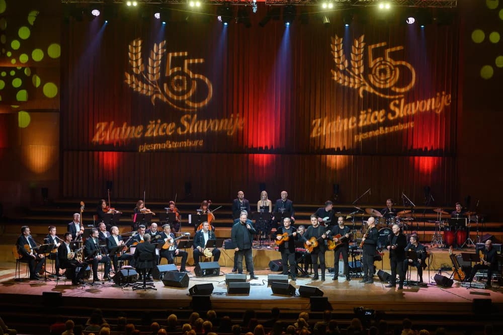 55 godina festivala Zlatne žice Slavonije u zagrebačkoj Koncertnoj dvorani ʼVatroslav Lisinskiʼ: Večer koja je bila ispunjena emocijama, uspomenama i radošću