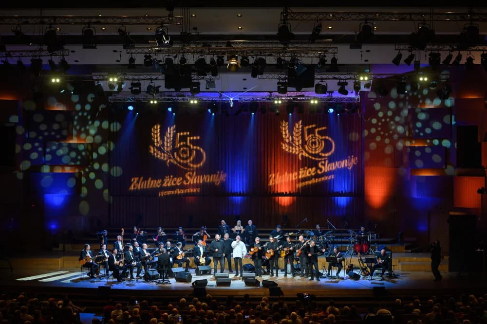 55 godina festivala Zlatne žice Slavonije u zagrebačkoj Koncertnoj dvorani ʼVatroslav Lisinskiʼ: Večer koja je bila ispunjena emocijama, uspomenama i radošću