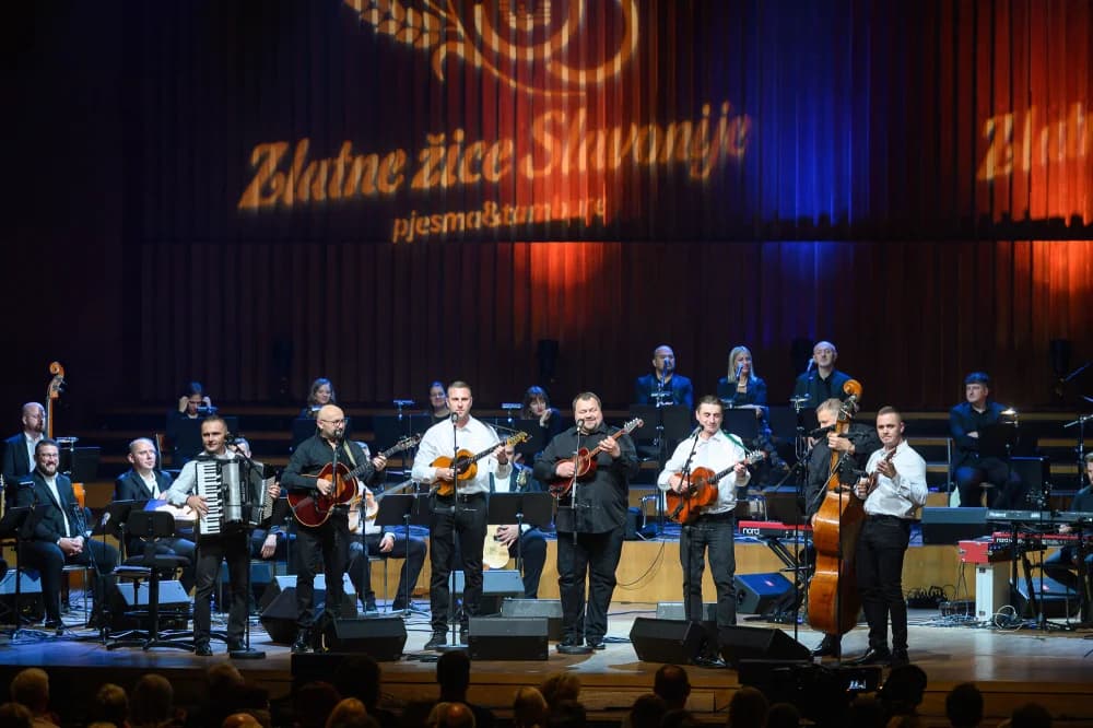 55 godina festivala Zlatne žice Slavonije u zagrebačkoj Koncertnoj dvorani ʼVatroslav Lisinskiʼ: Večer koja je bila ispunjena emocijama, uspomenama i radošću