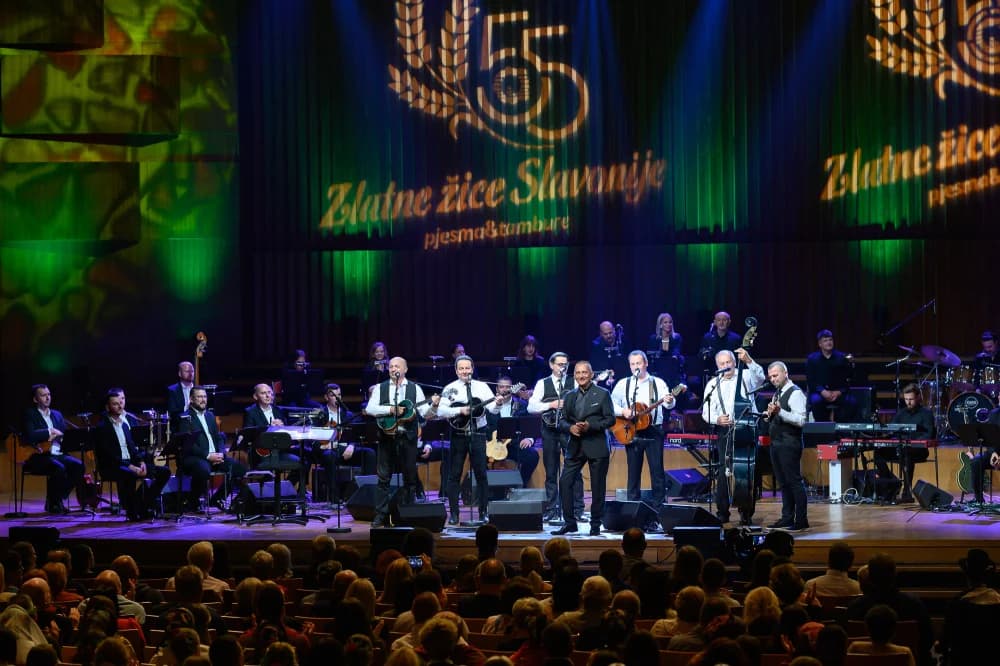 55 godina festivala Zlatne žice Slavonije u zagrebačkoj Koncertnoj dvorani ʼVatroslav Lisinskiʼ: Večer koja je bila ispunjena emocijama, uspomenama i radošću