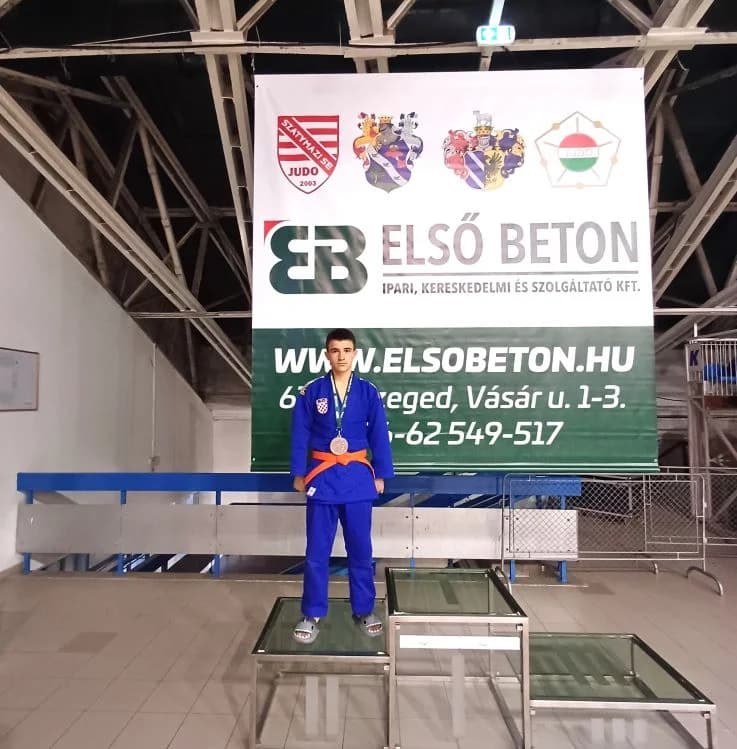 JUDO KLUB „SLAVONAC“ ČAGLIN: U mađarskom Szegedu osvojili četiri medalje- zlatnu, srebrnu i dvije brončane