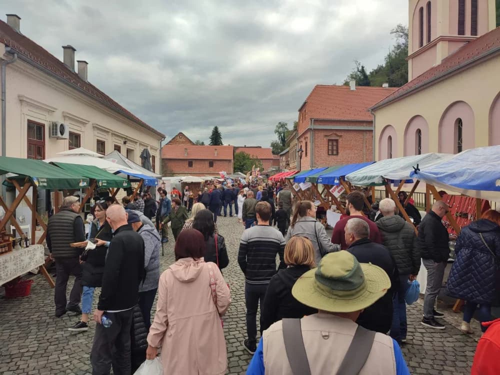 Planinari požeškog Sokolovca kušali kestenje na priredbi u Hrvatskoj Kostajnici
