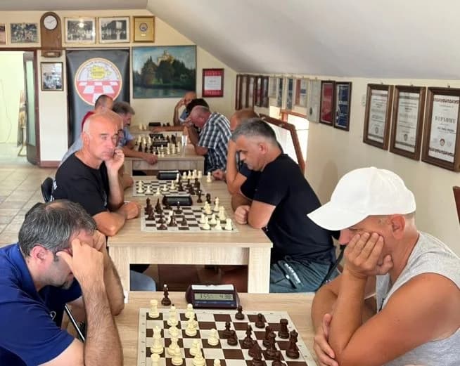 Na šahovskom turniru u Bukovlju pobjednik Hrvoje Grčić iz pleterničkog ŠK Vina Markota