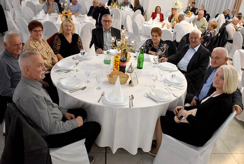 ODRŽANA TRADICIONALNA LIČKA ZABAVA: Uz pjesmu i ples do jutra