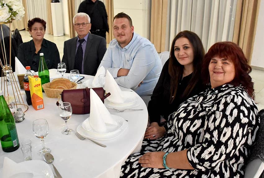 ODRŽANA TRADICIONALNA LIČKA ZABAVA: Uz pjesmu i ples do jutra