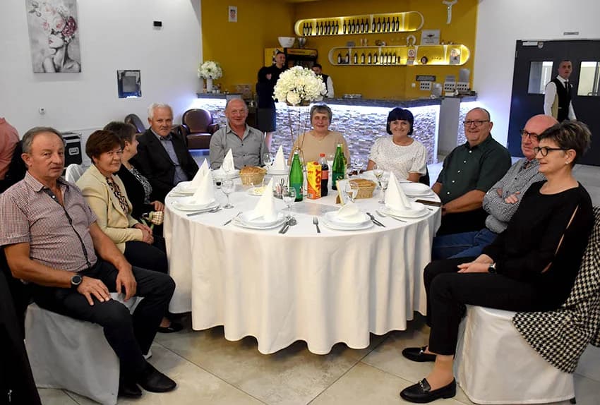 ODRŽANA TRADICIONALNA LIČKA ZABAVA: Uz pjesmu i ples do jutra