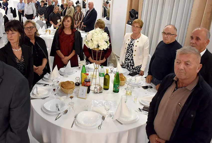 ODRŽANA TRADICIONALNA LIČKA ZABAVA: Uz pjesmu i ples do jutra