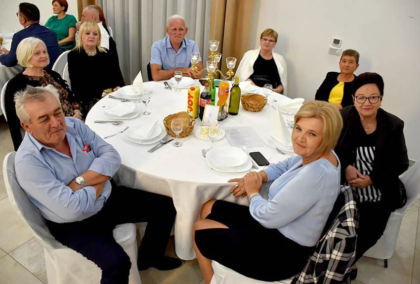 ODRŽANA TRADICIONALNA LIČKA ZABAVA: Uz pjesmu i ples do jutra