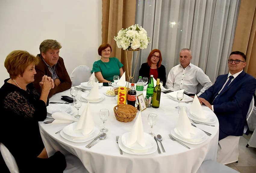 ODRŽANA TRADICIONALNA LIČKA ZABAVA: Uz pjesmu i ples do jutra