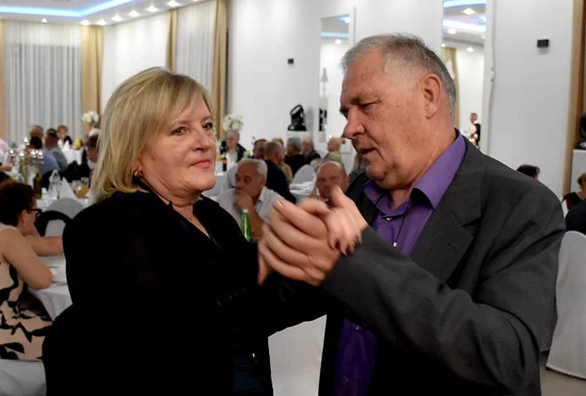 ODRŽANA TRADICIONALNA LIČKA ZABAVA: Uz pjesmu i ples do jutra